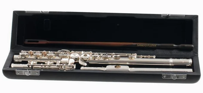 Sankyo CF 401 RE Flute, vue 3
