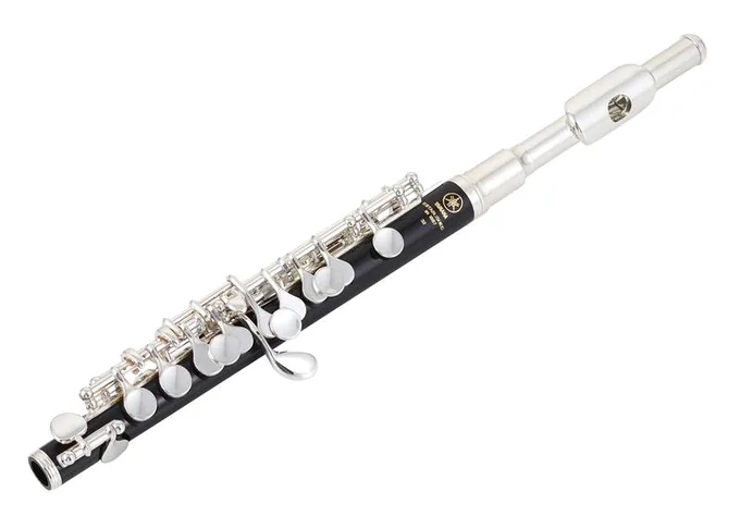 Yamaha YPC-32 Piccolo, vue 3